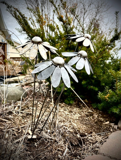 Metal Coneflowers | Yard Art